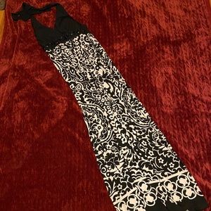 Strapless tie around the neck maxi dress